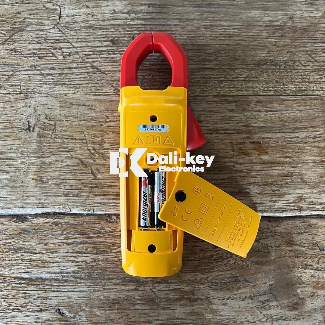 FLUKE 302+ Pince ampèremétrique numérique 600V 400A – Image 4