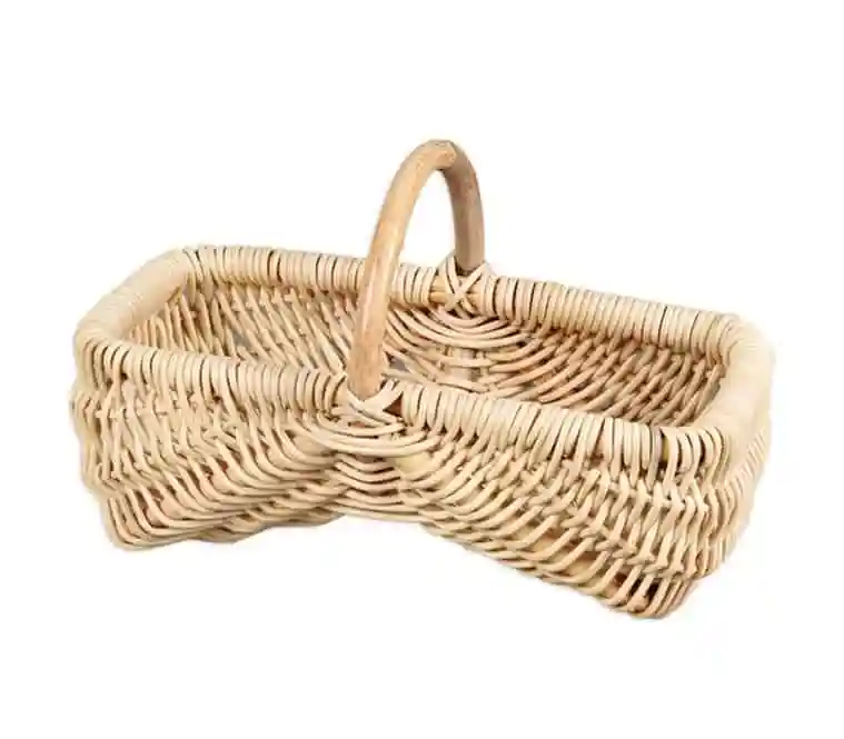 Petit panier rectangulaire en moelle de rotin
